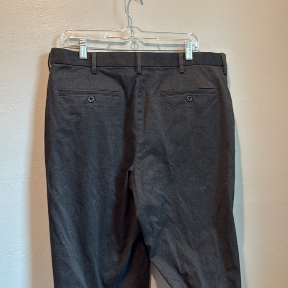 Dockers 36 x 31 Relaxed Fit Men's Charcoal Grey Black Pants - Picture 5 of 5